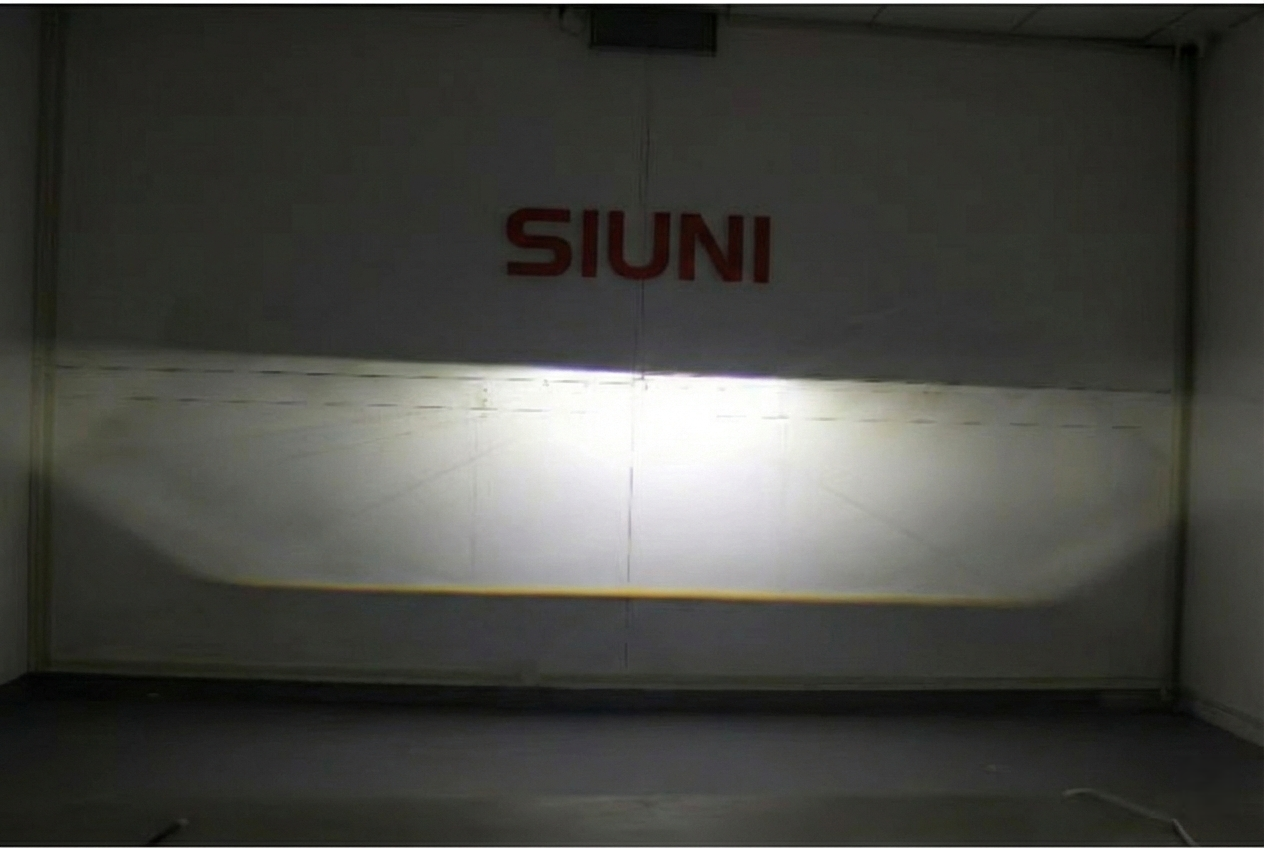 eal-world beam pattern test showing the sharp low beam cutoff line of the SIUNI 5-Lens Matrix Bi-LED Projector on an optical aiming screen.